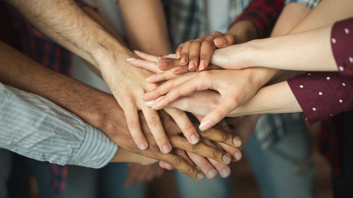 Organizer in Friend Groups